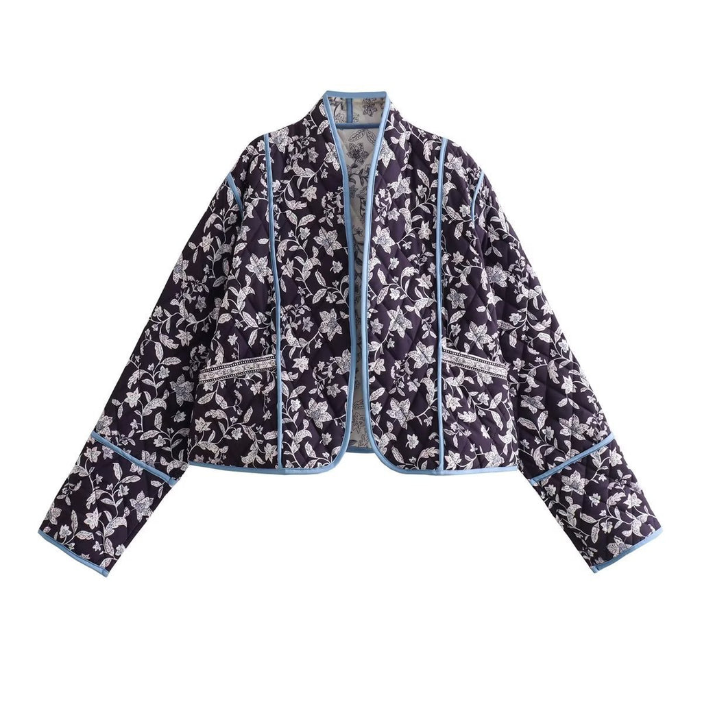 Women's quilted short jacket in kimono style with floral quilted look and contrasting piping Fashion Glam