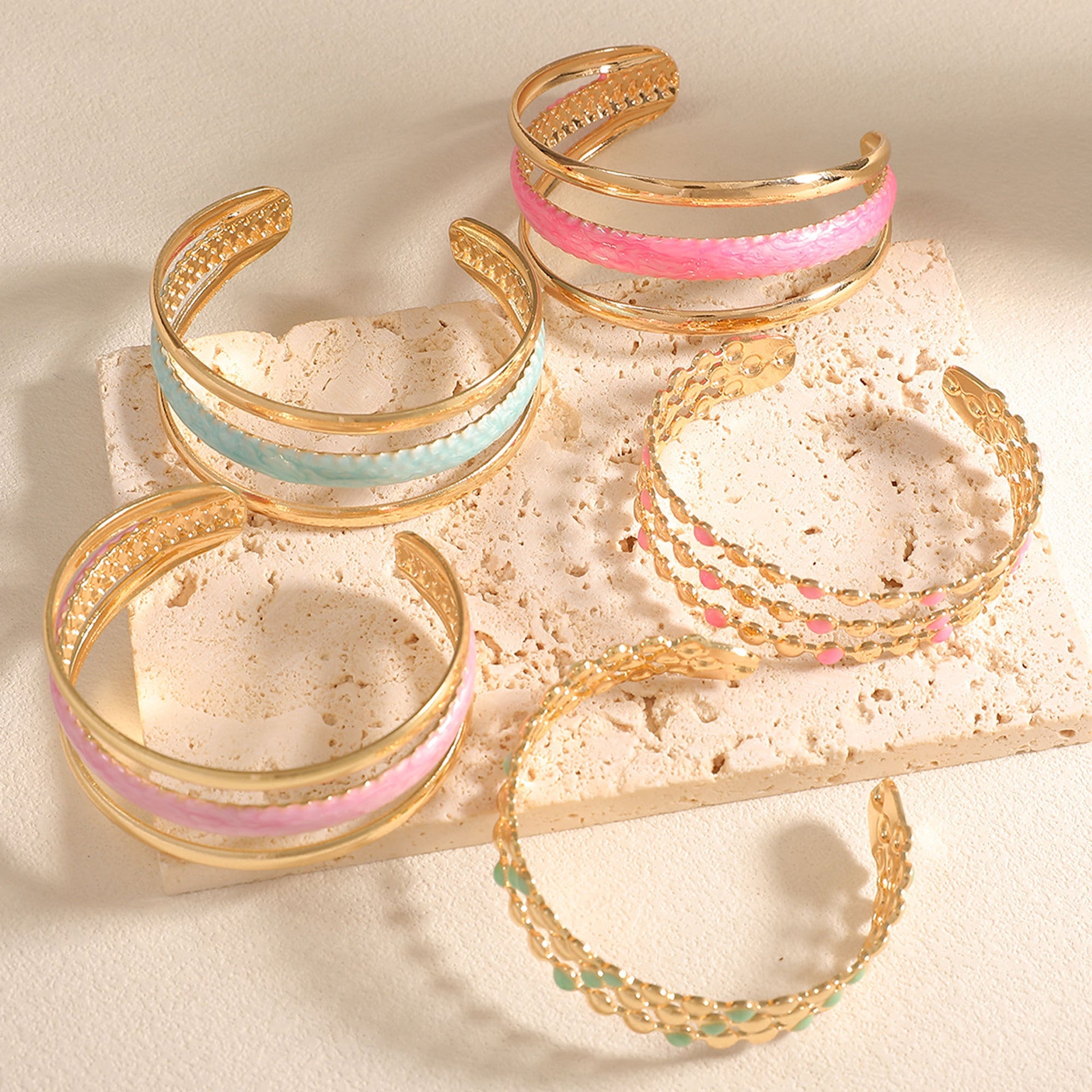 Women Open Bangle with Artistic Relief Design Fashion Glam