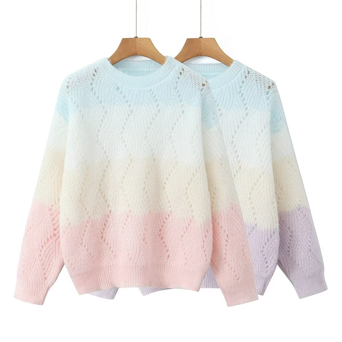 Women Ajour knitted oversized sweater with gradient and round neckline Fashion Glam
