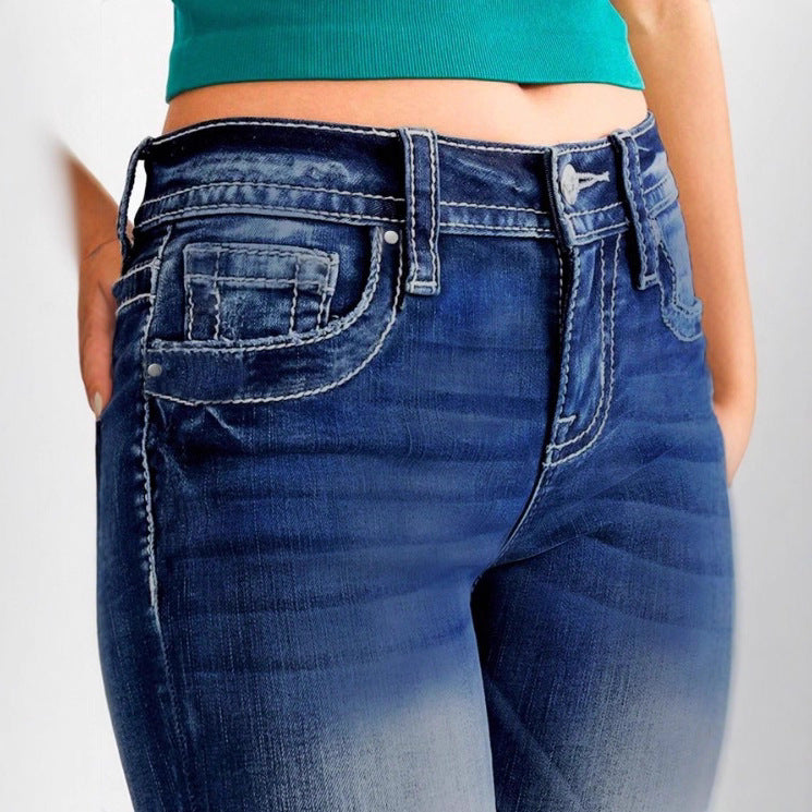 Women's cropped jeans with turn-up, mid-rise waist and used wash Fashion Glam