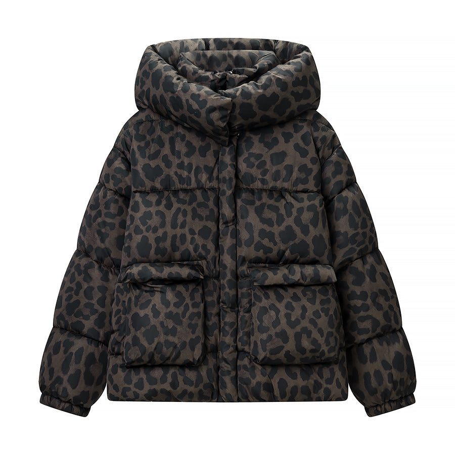 Women's Short Quilted Oversized Down-Effect Jacket with High Funnel Neck and Leopard Print Fashion Glam