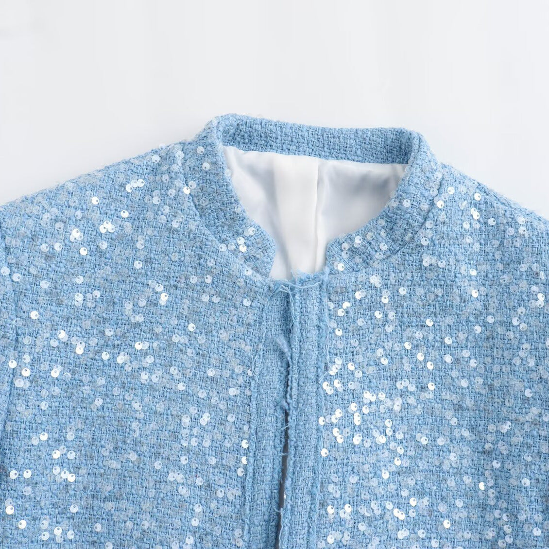 Women Short Cropped Boucle Tweed Jacket with Sequin Trim and Flap Pockets Fashion Glam