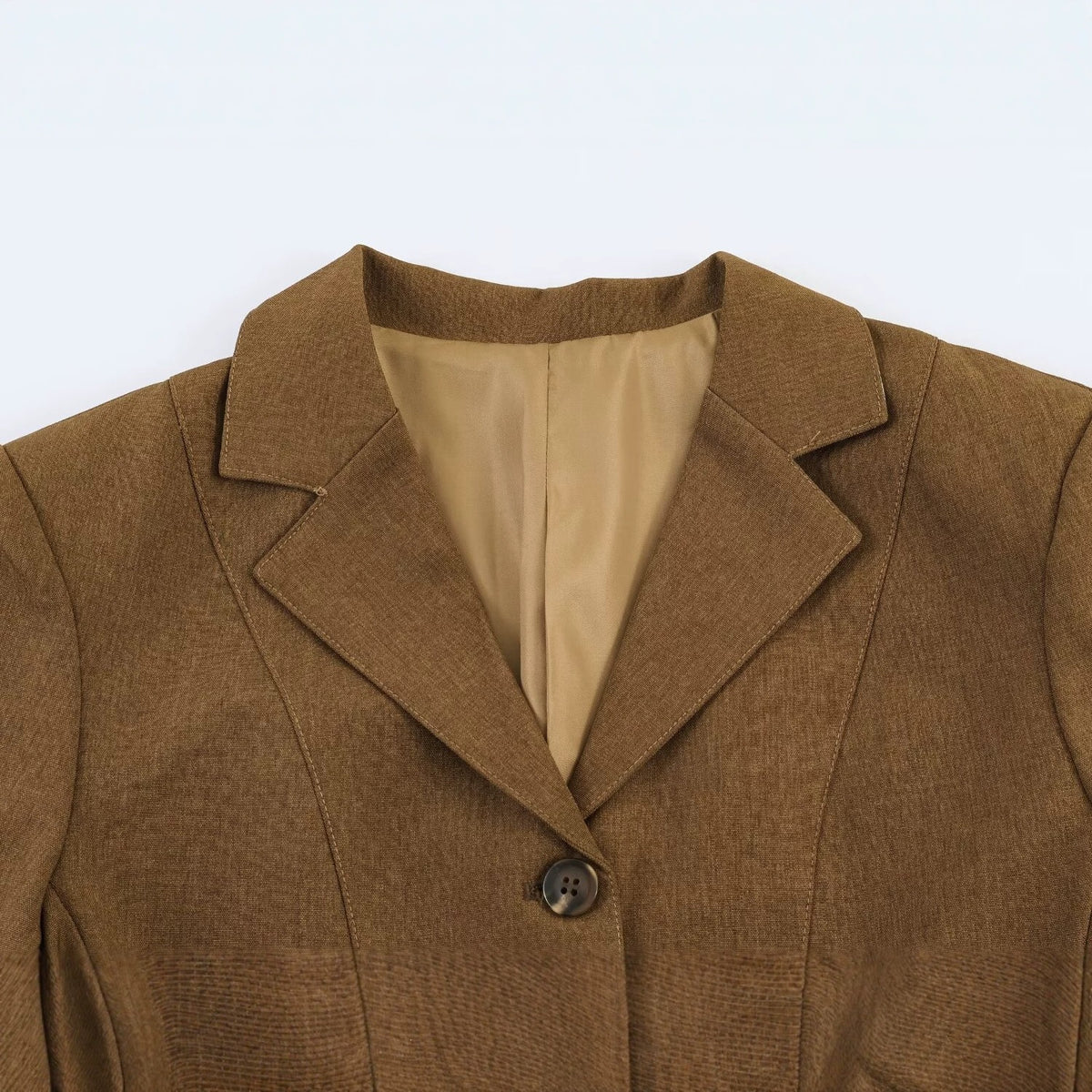 Women Tailored Short Blazer with Wiener Seams, Continuous Button Placket and Flap Pockets Fashion Glam