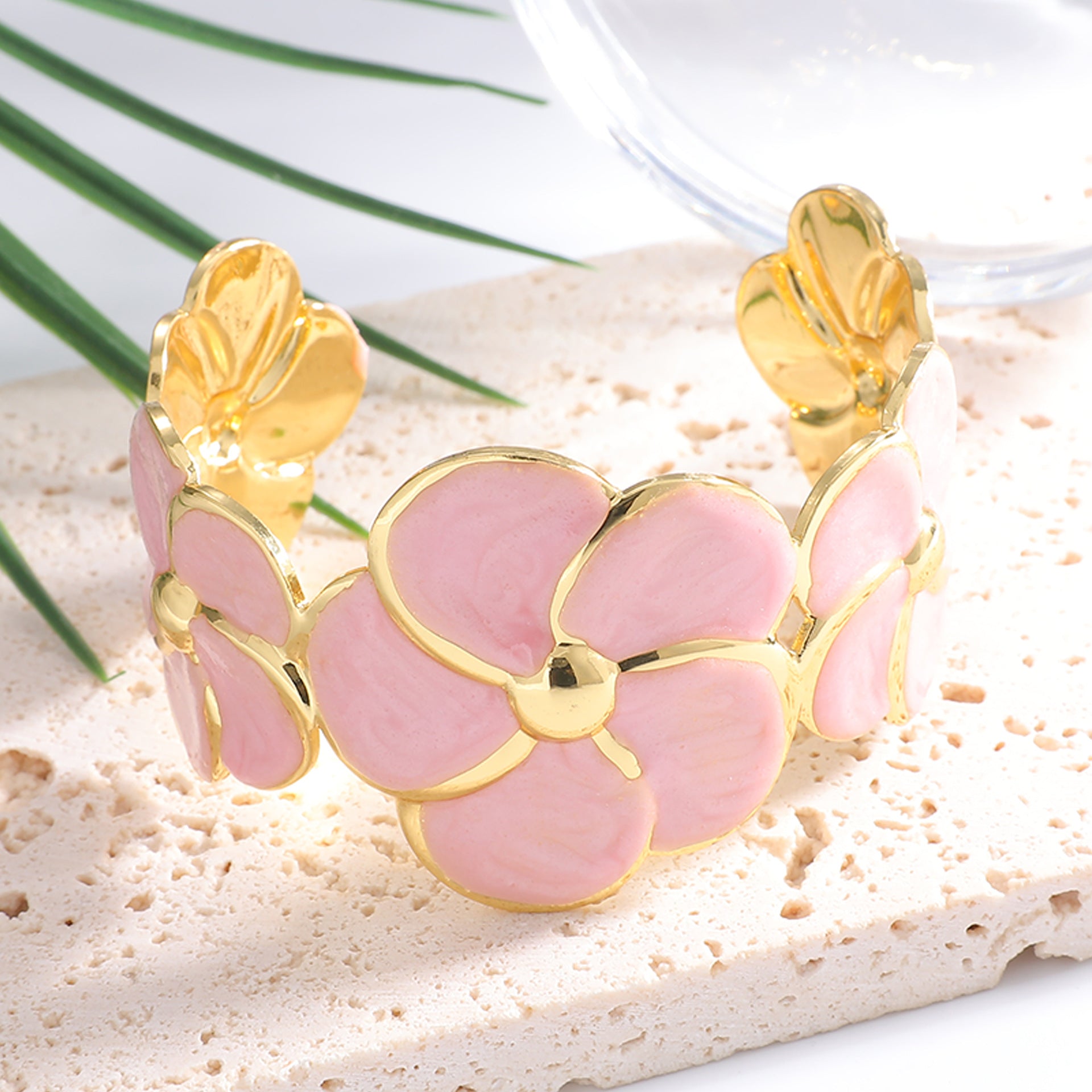Ladies cuff bracelet with elaborate flower pattern Fashion Glam