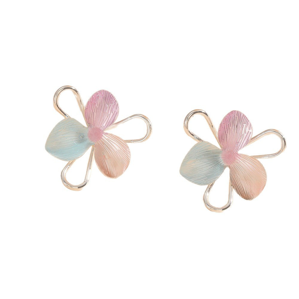 Women's hair clips in playful flower design Fashion Glam