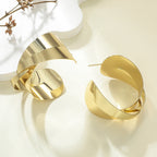 Women's Hanging Earrings in Elegant Wave Pattern Fashion Glam