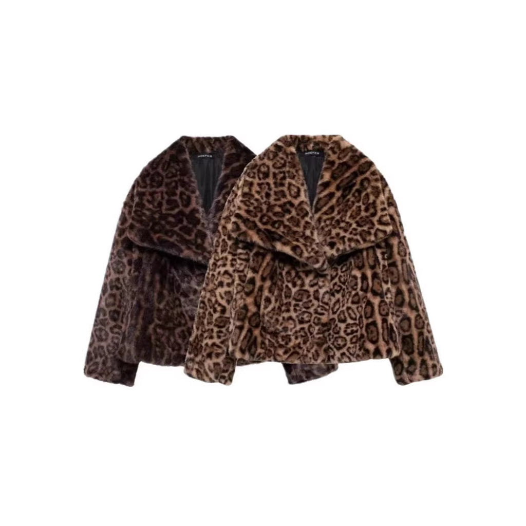 Women's short boxy faux fur jacket with leopard print and large shawl collar Fashion Glam