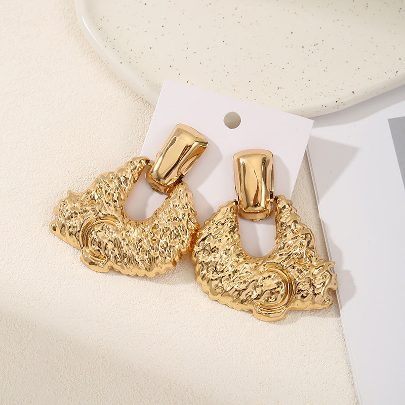 Ladies Hanging Earrings in Modern Rectangular Design Fashion Glam