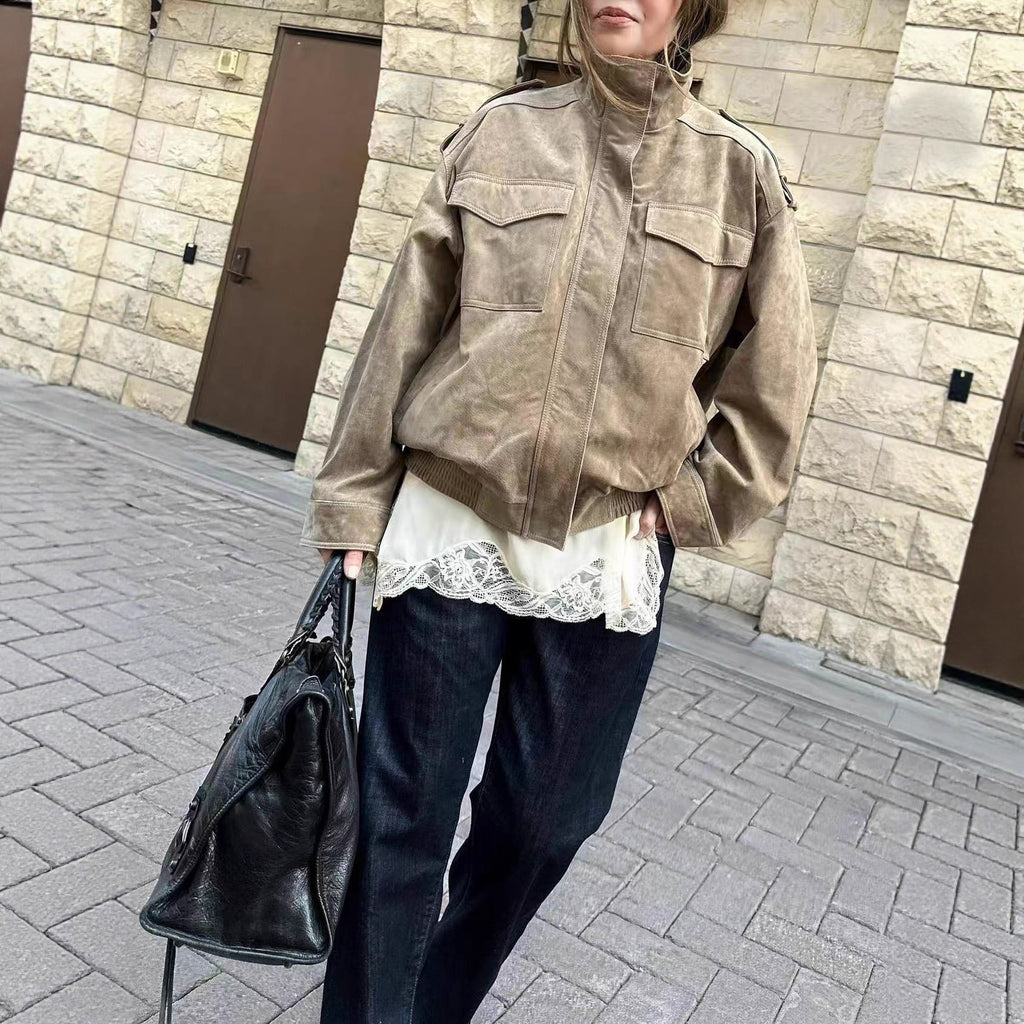 Women’s short jacket in military style with epaulets, patch chest pockets, and elastic hem Fashion Glam