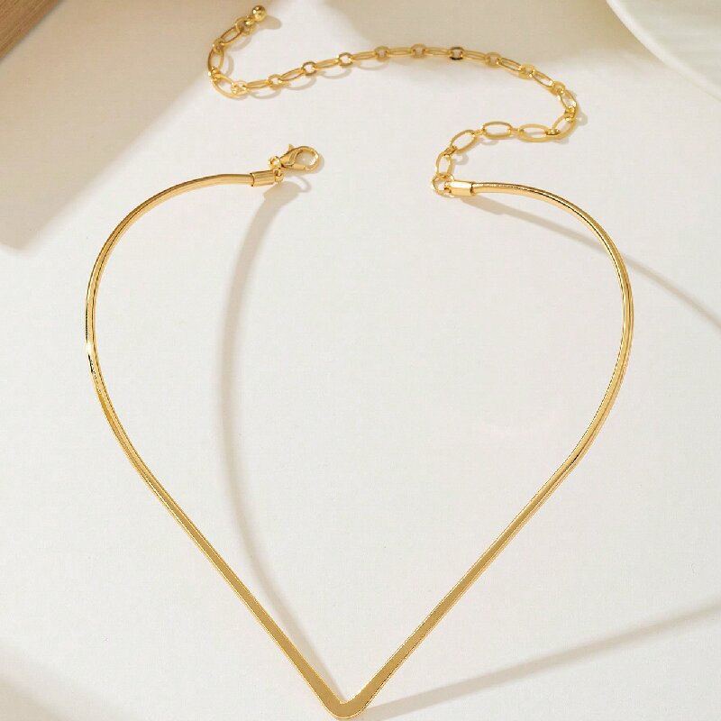 Women Choker Necklace with Modern V Design Fashion Glam