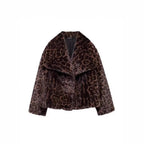 Women's short boxy faux fur jacket with leopard print and large shawl collar Fashion Glam