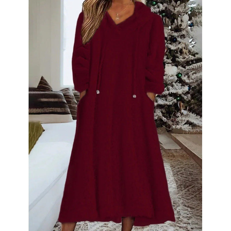 Ladies maxi dress made of teddy fleece with hood, V-neck and side pockets Fashion Glam