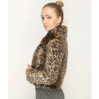 Ladies short jacket made of synthetic fur with a tailored cut, lapel collar and concealed closure Fashion Glam