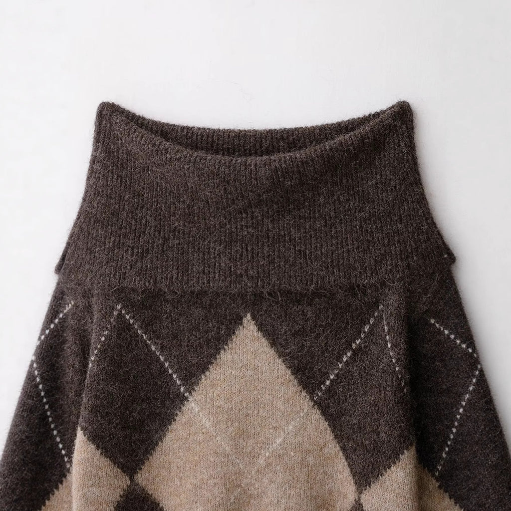 Women's Oversized Knit Sweater with Turtleneck and Diamond Pattern Fashion Glam