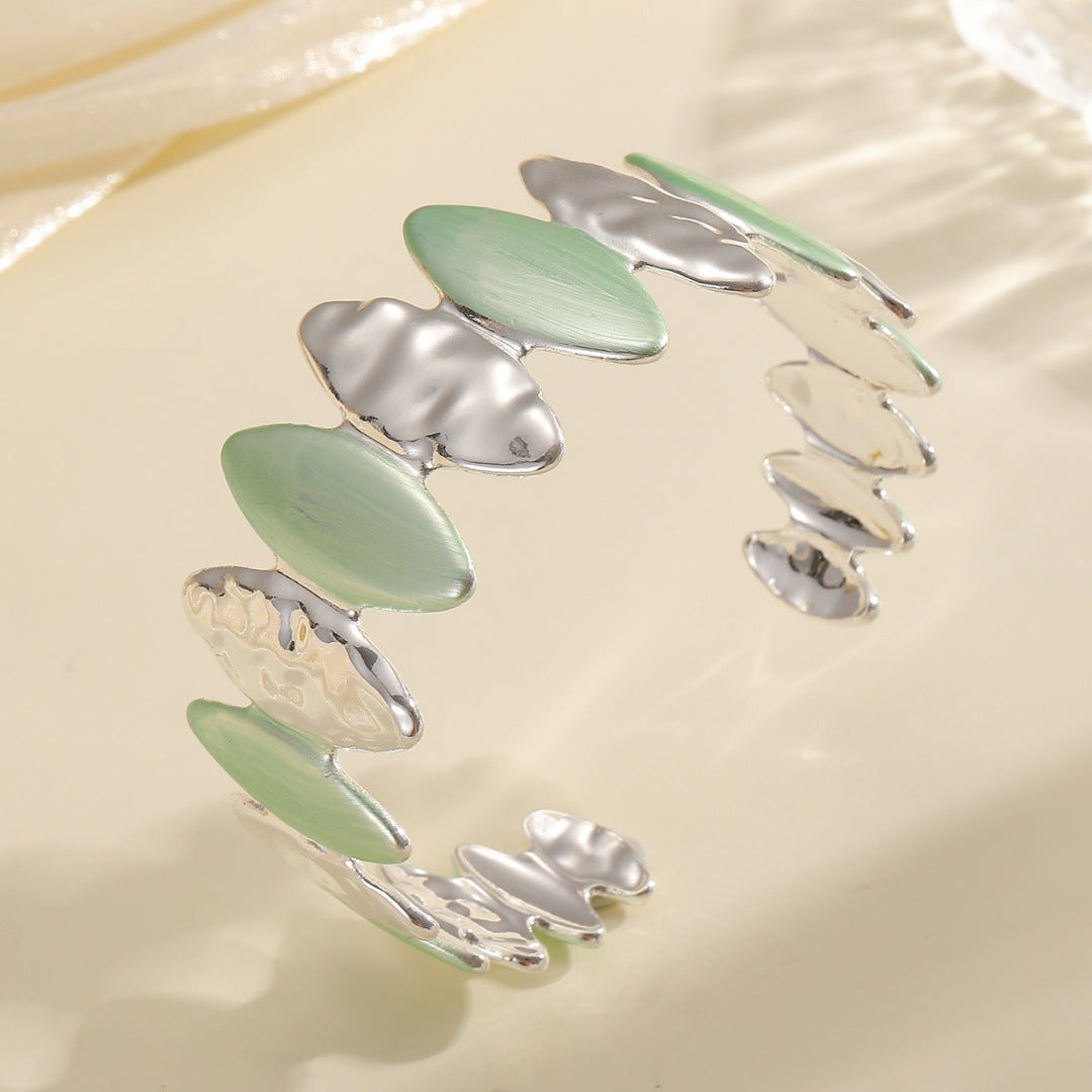 Women Open Bangle with Unique Textured Design Fashion Glam