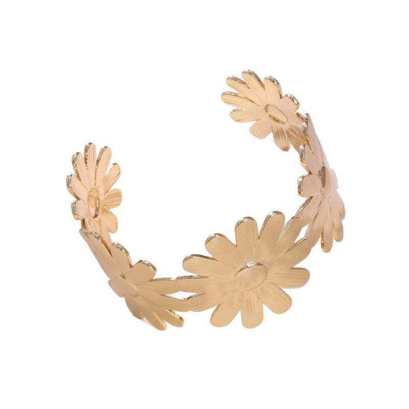 Women's Open Bangle with Elegant Wave Design Fashion Glam