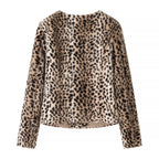 Women's short jacket made of faux fur with leopard print and continuous button placket Fashion Glam