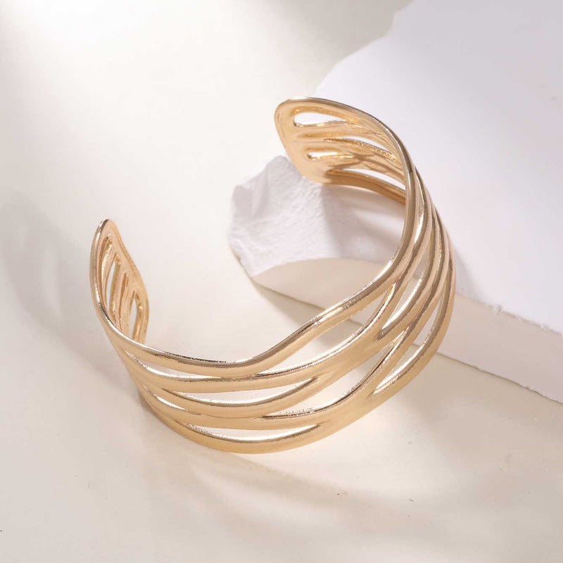 Women's Open Bangle with Elegant Wave Design Fashion Glam