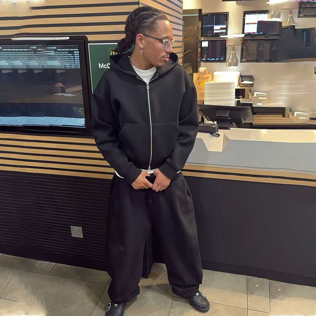 Men's Oversize Zip Hoodie and Relaxed Sweatpants Set Fashion Glam