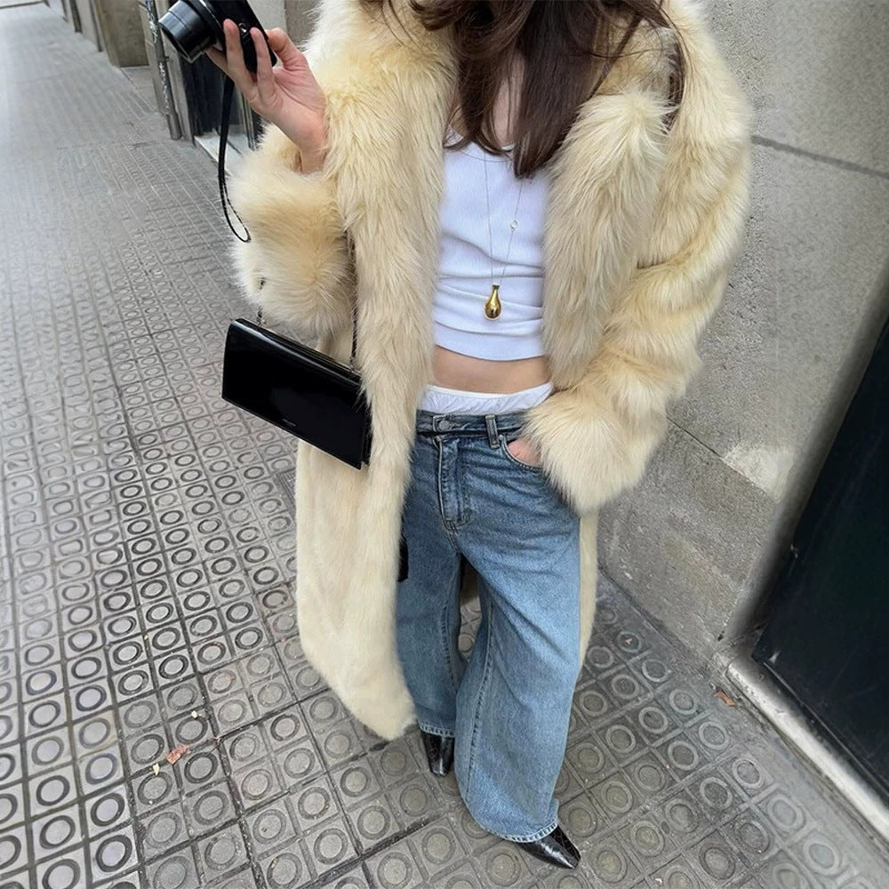 Women's Extravagant Long Coat made of High-Pile Faux Fur with Voluminous Shawl Collar and Tailored Silhouette Fashion Glam