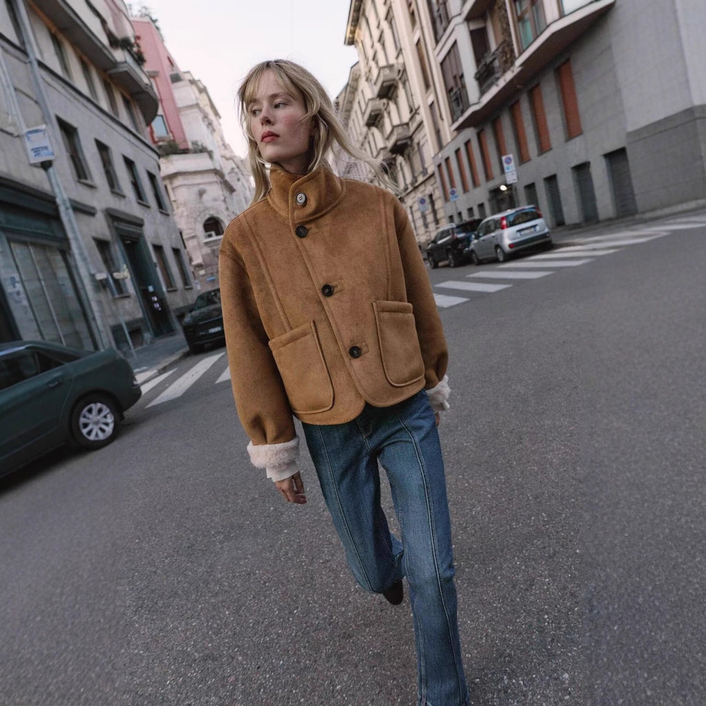 Women Short Jacket made of Suede Leatherette with Teddy Lining and Stand-Up Collar Fashion Glam