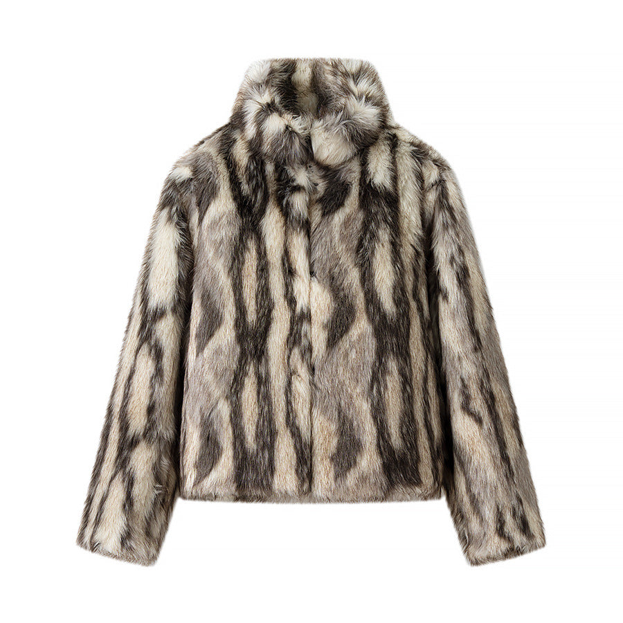 Women's short jacket in a faux fur mix with striped effect and stand-up collar Fashion Glam