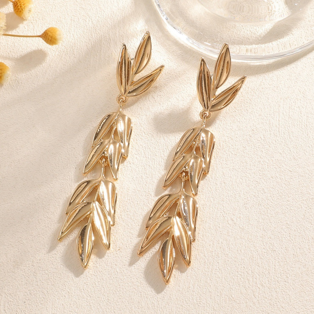 Women's Hanging Earrings with Elegant Leaf Design Fashion Glam