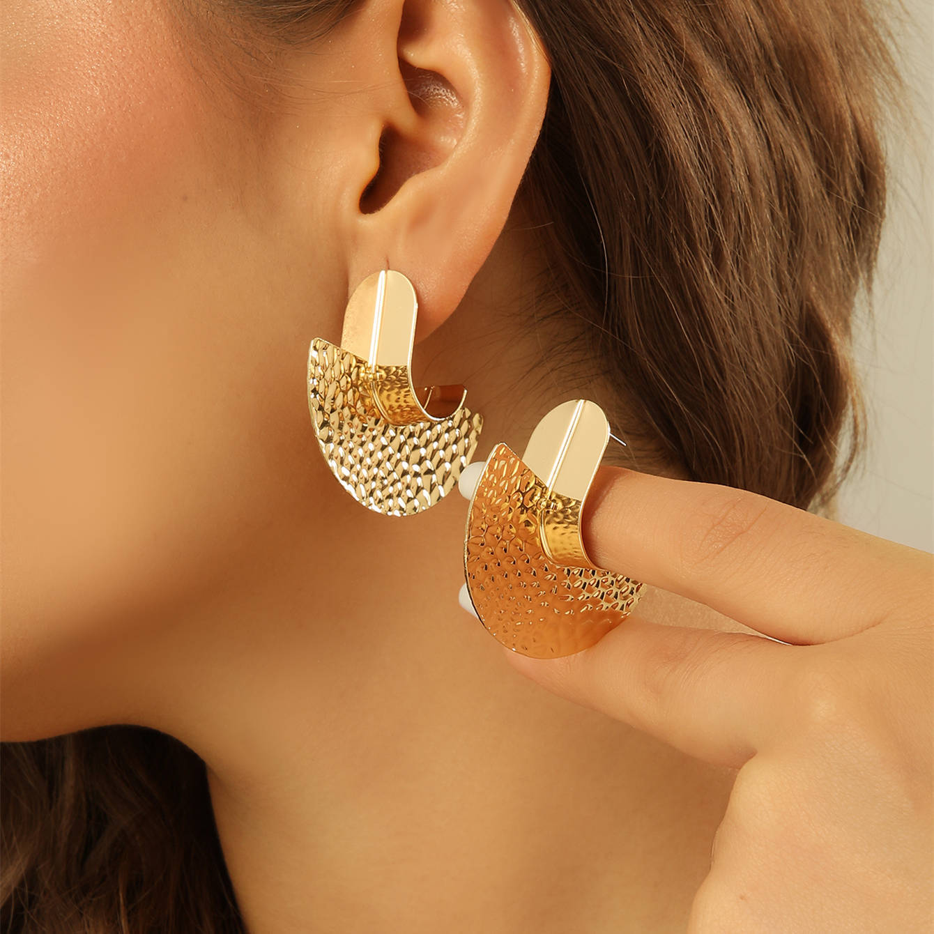 Women's Hanging Earrings with Artistic, Textured Design Fashion Glam
