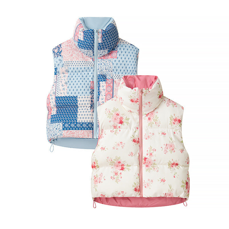 Women short cut quilted vest made of down imitation with stand-up collar, floral print and drawstring Fashion Glam