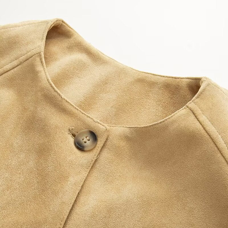 Women's short jacket in velour look with round neckline, balloon sleeves, and elastic hem Fashion Glam