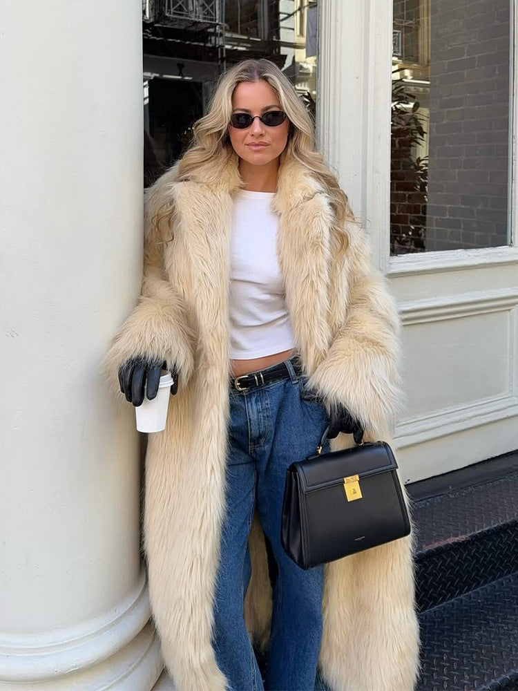 Women's Extravagant Long Coat made of High-Pile Faux Fur with Voluminous Shawl Collar and Tailored Silhouette Fashion Glam