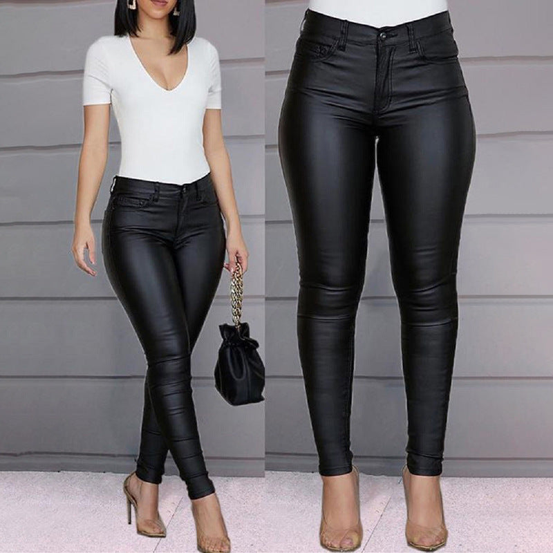 Ladies figure-hugging high-waist faux leather pants in skinny cut with five-pocket Fashion Glam