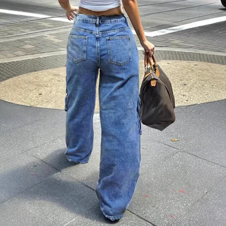Women's cargo jeans in a wide baggy cut with a high waist and utility pockets Fashion Glam