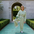 Women's short-cut oversized sweatshirt with dropt shoulders and elastic hem Fashion Glam