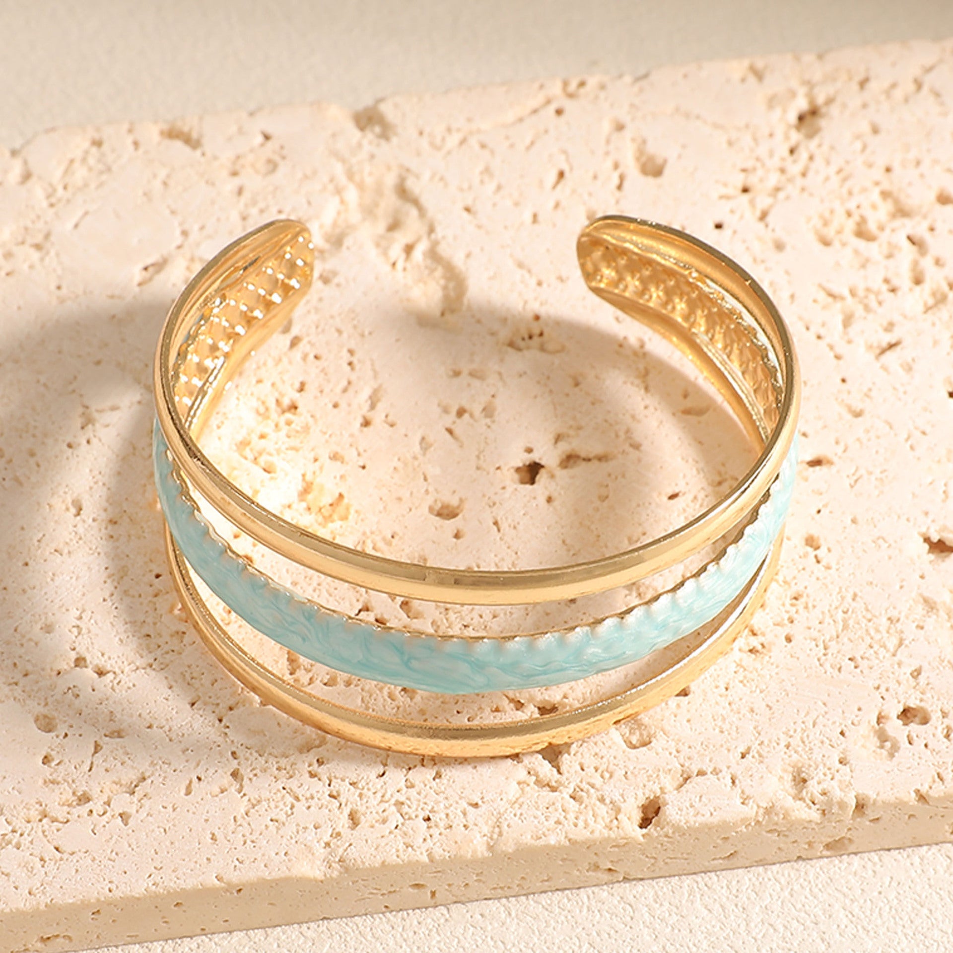 Women Open Bangle with Artistic Relief Design Fashion Glam