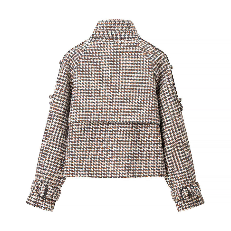 Ladies short jacket in houndstooth with stand-up collar, double-breasted and waist details Fashion Glam
