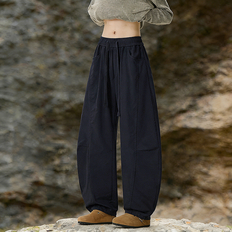 Women's Oversize Cargo Pants made of cotton blend with high elastic waistband and leg cuffs Fashion Glam