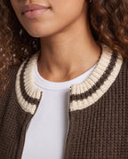 Product 10995810042202 - close_up_detail