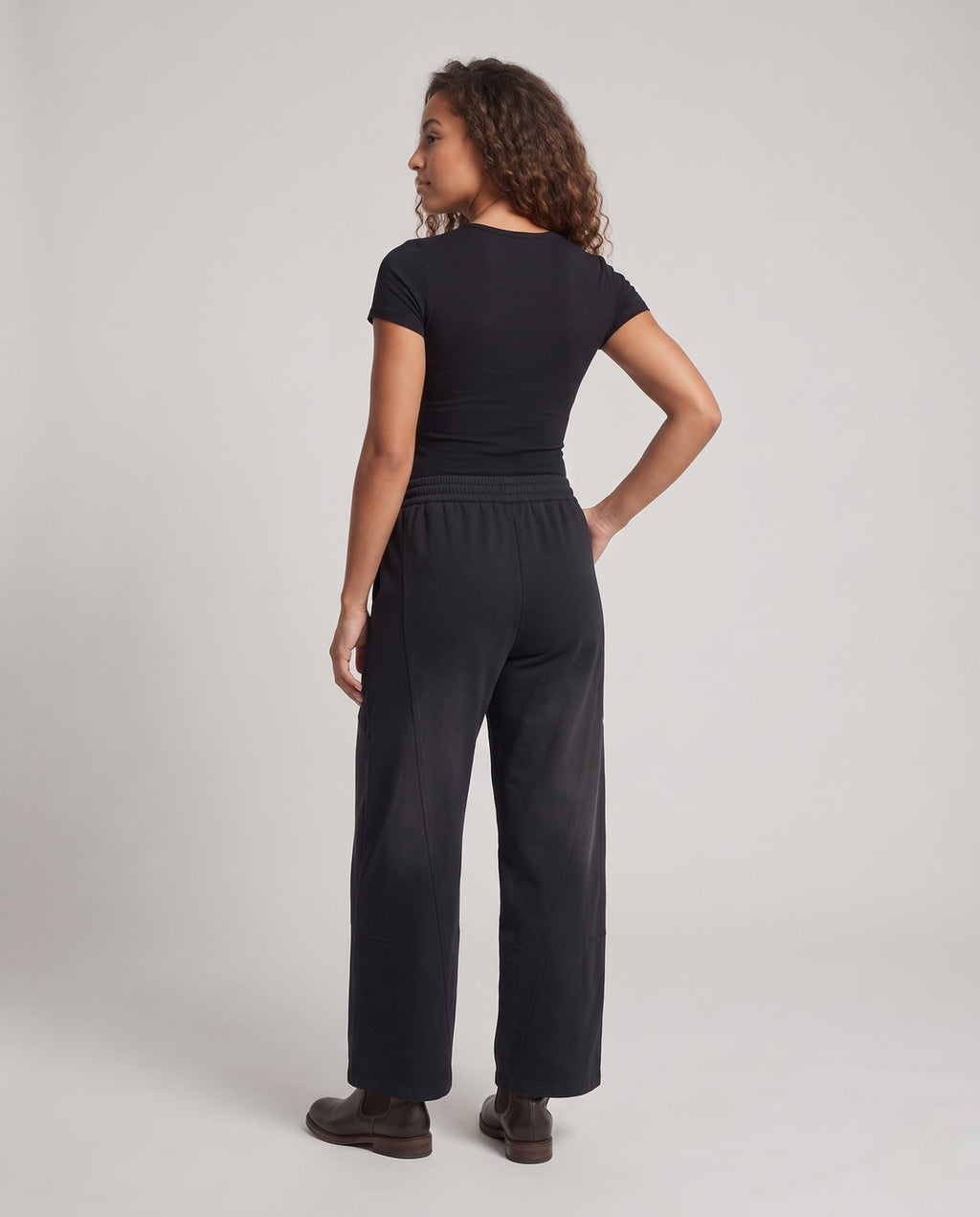 Product 10998356640090 - back_view