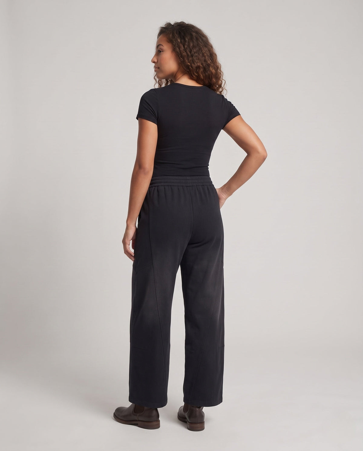 Product 10998356640090 - back_view