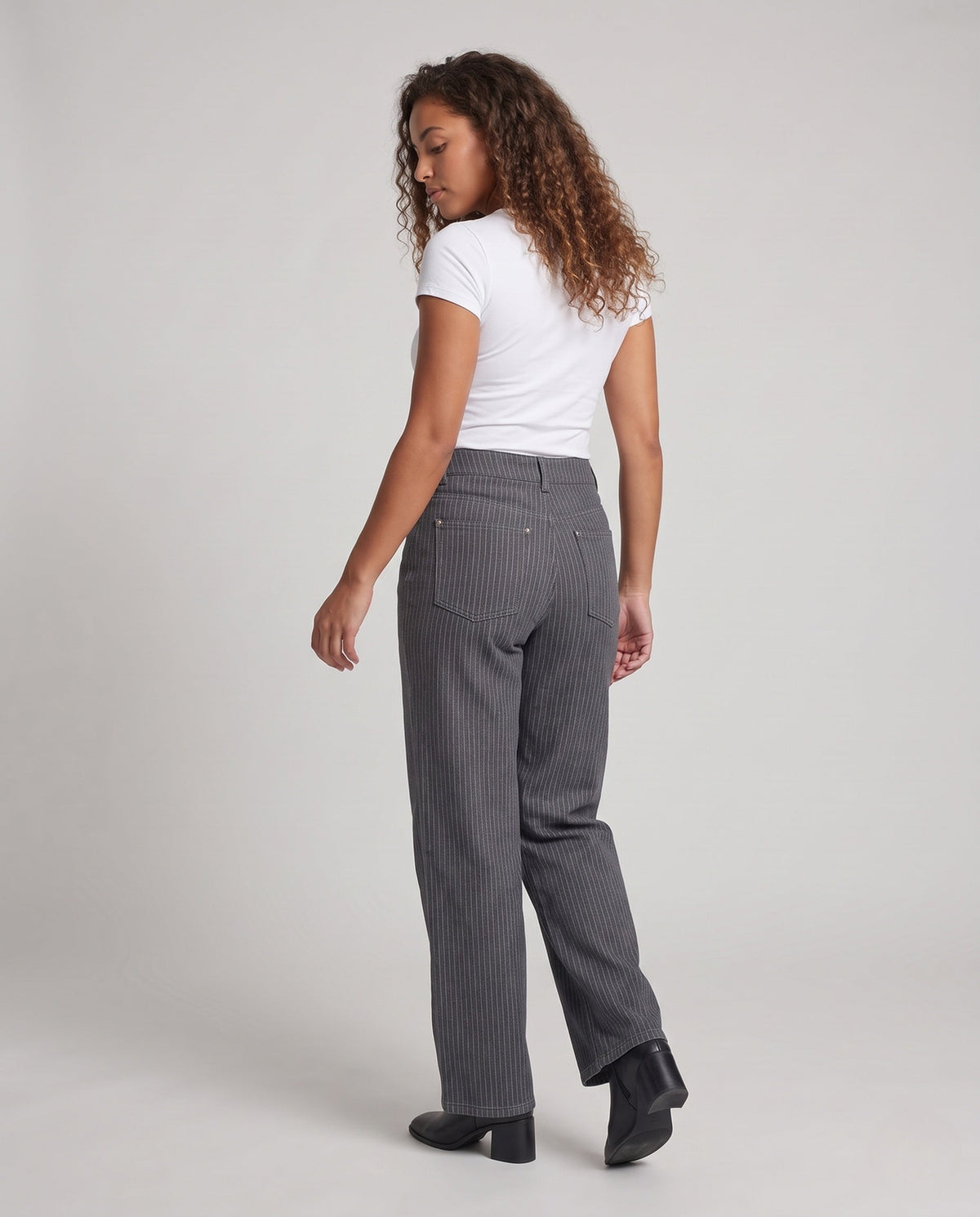 Product 10999786176858 - back_view