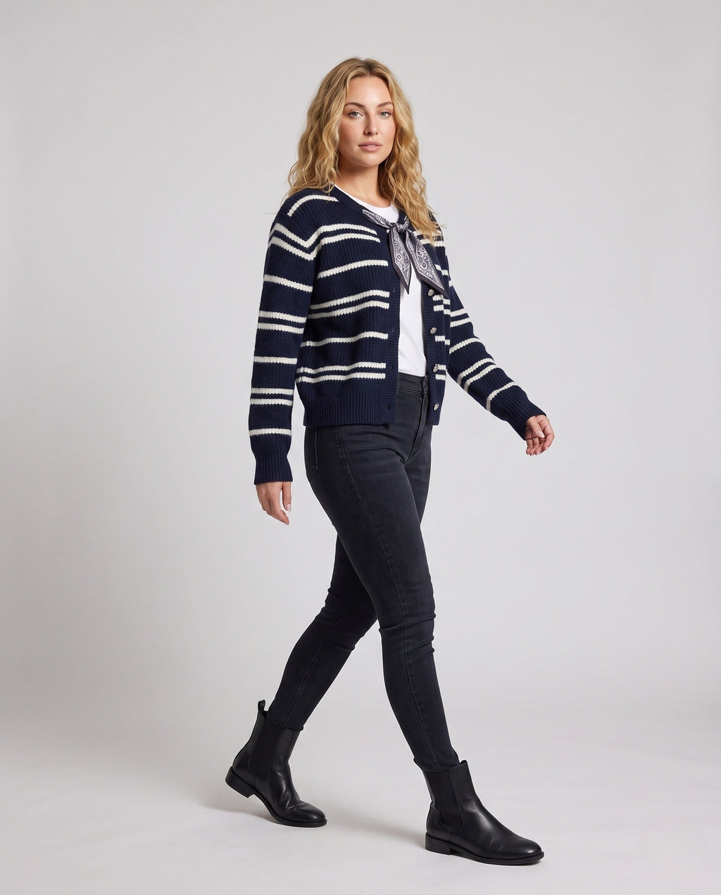 Product 11001260343642 - full_body_front