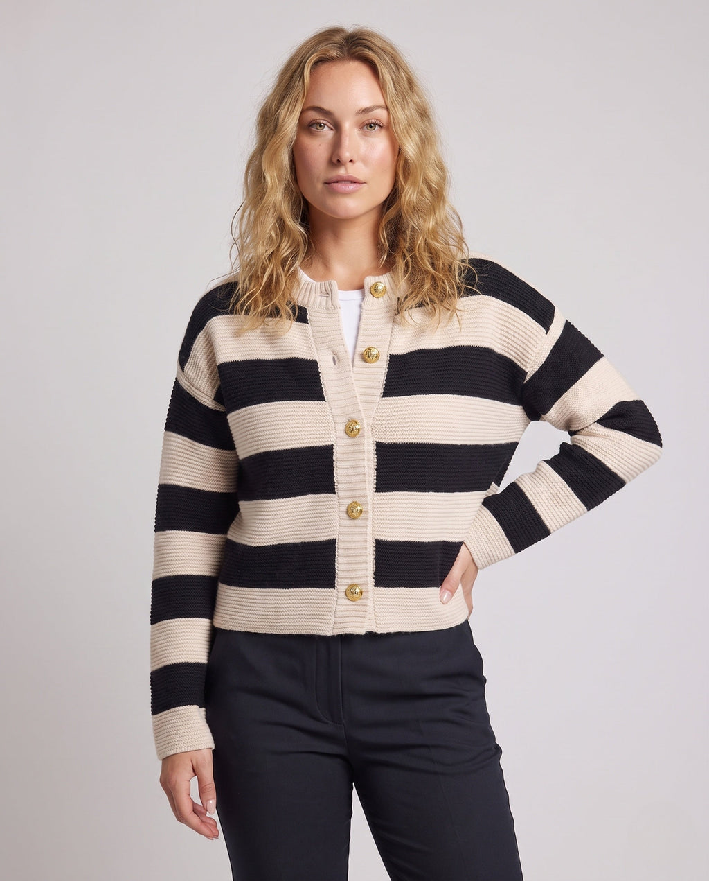 Product 11001261162842 - upper_body