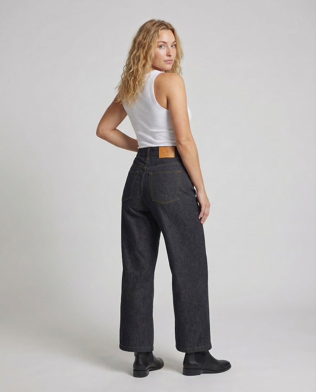 Product 15537183097162 - back_view