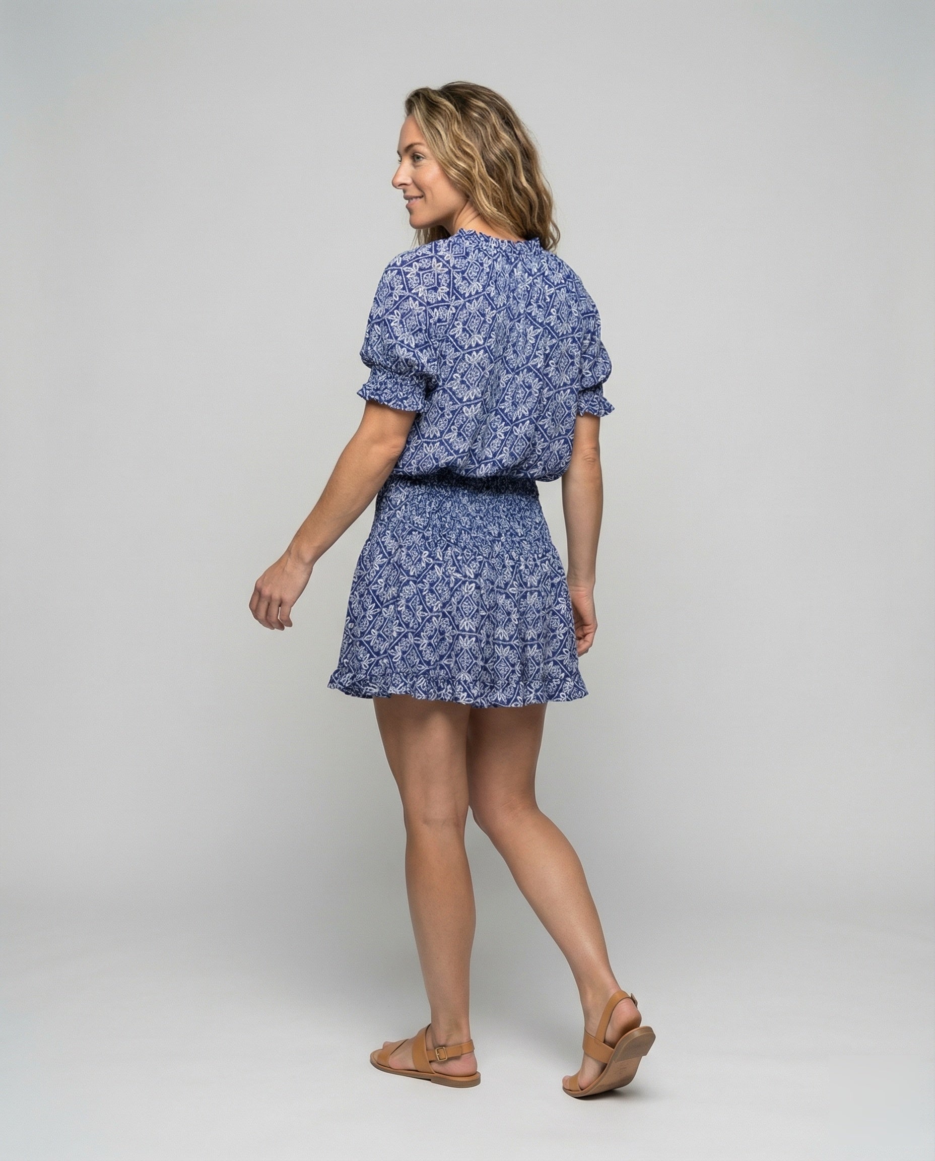 Product 15566628749642 - back_view