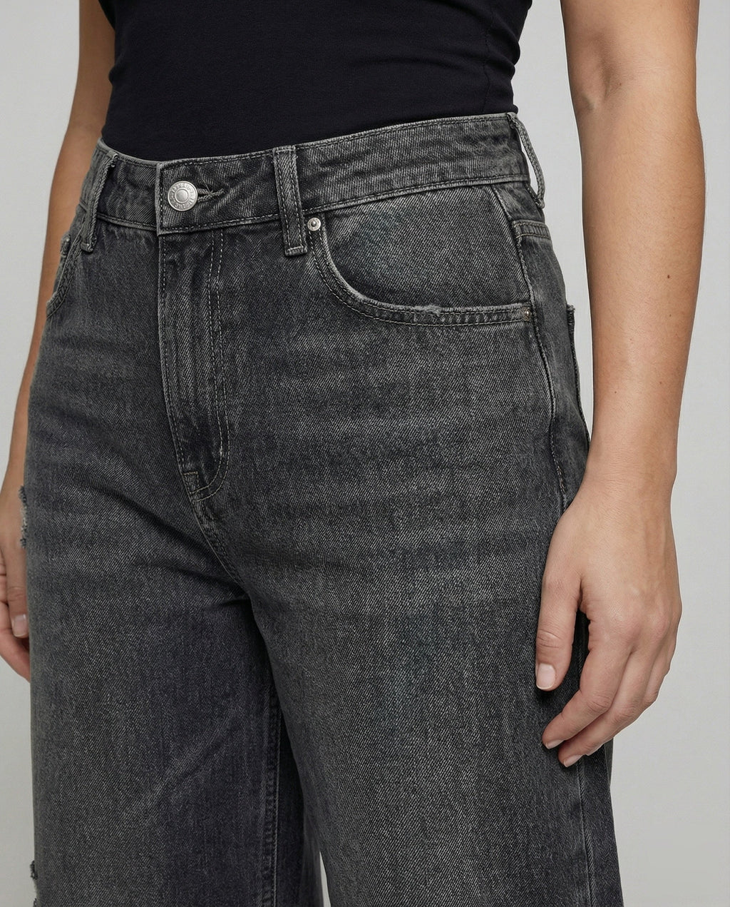 Product 15583531991370 - close_up_detail