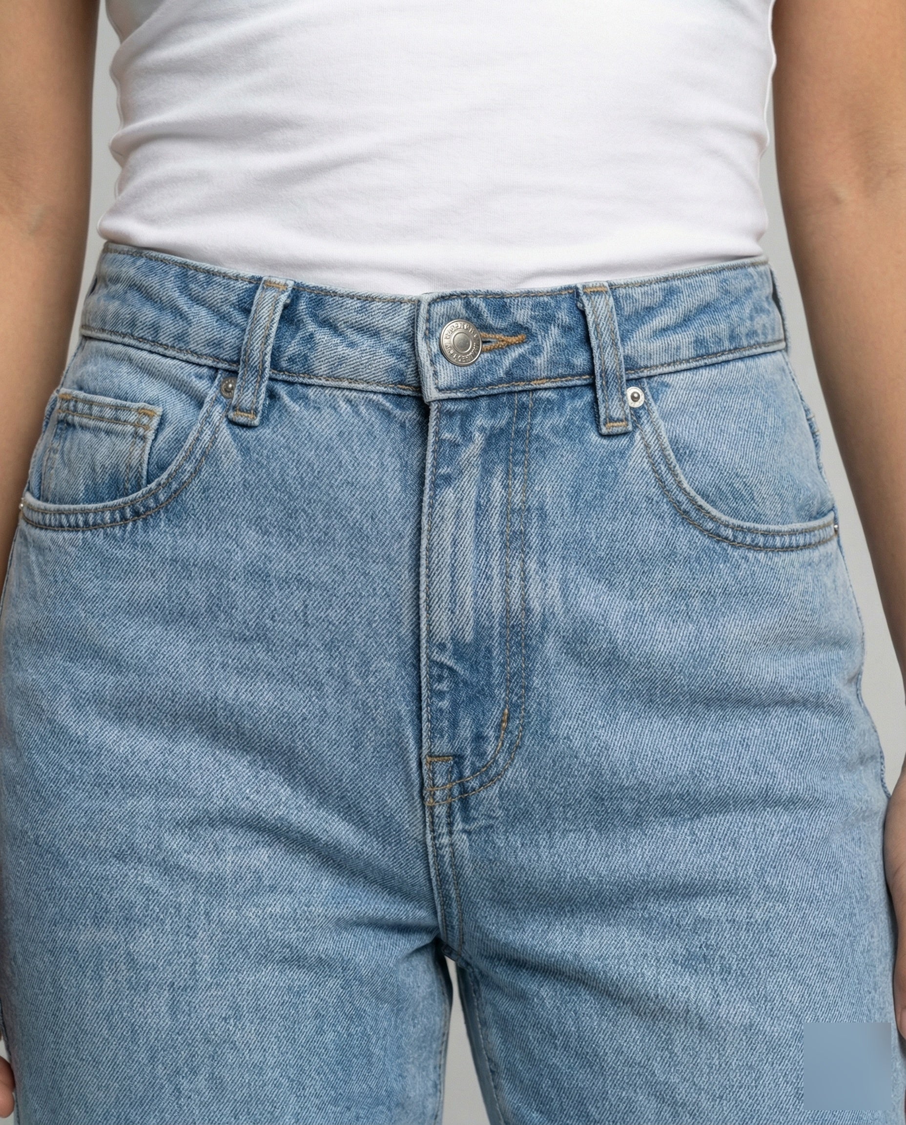 Product 15583542935882 - close_up_detail