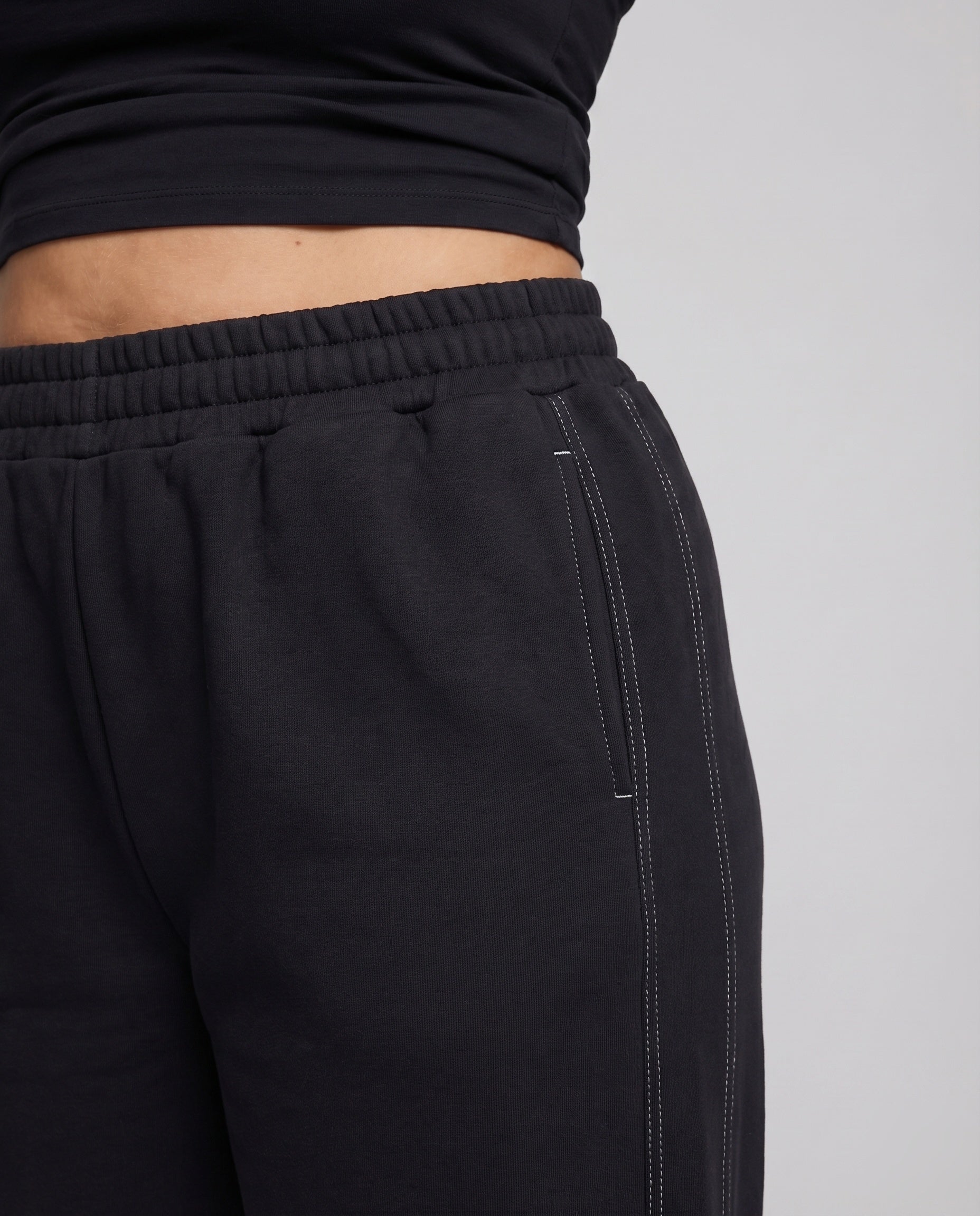 Product 15583593791818 - close_up_detail