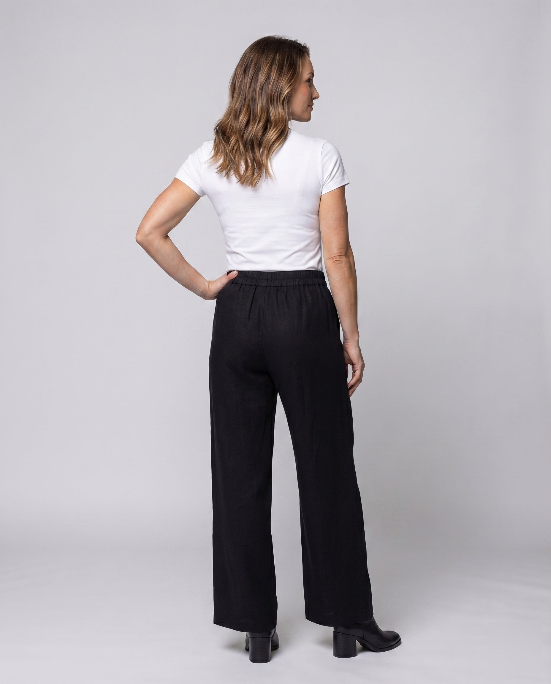 Product 15593995043146 - back_view