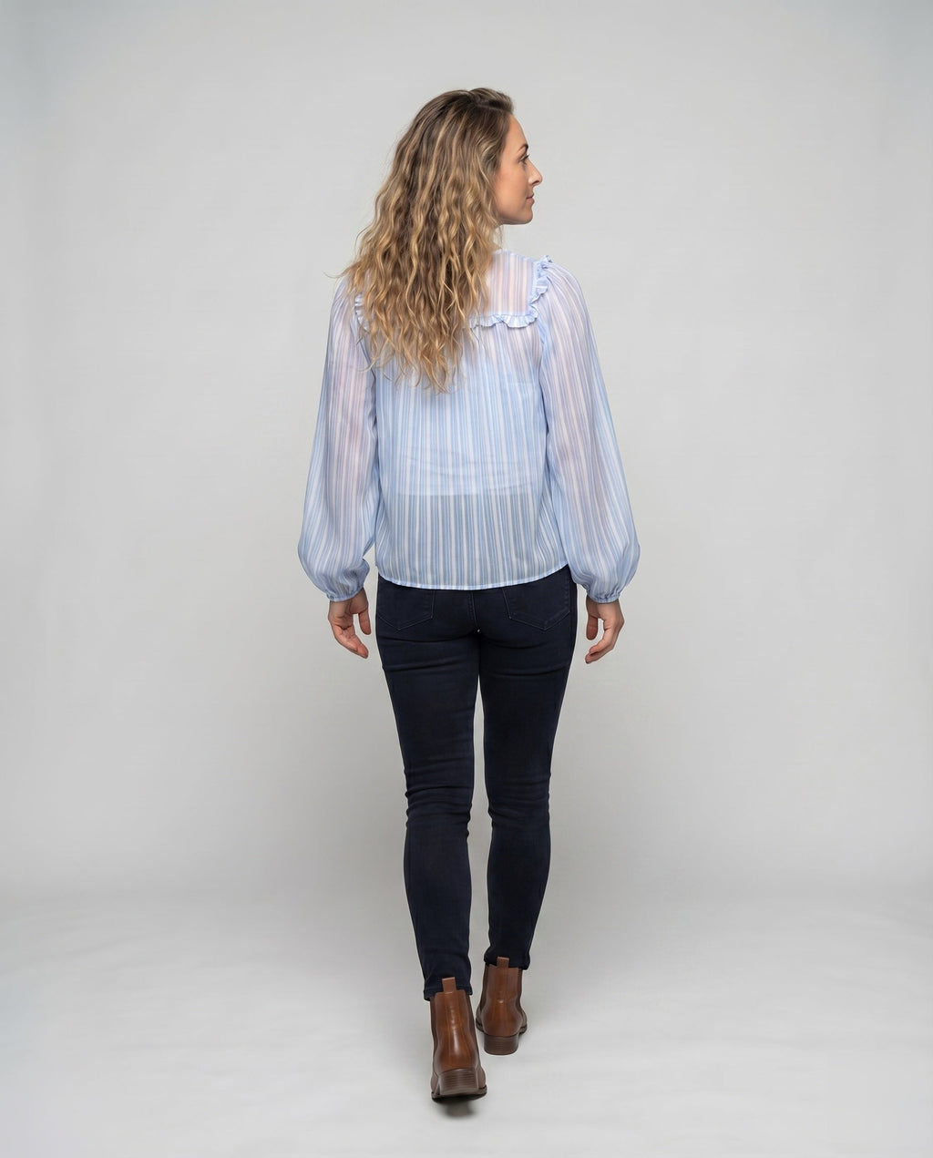 Product 15598202388810 - back_view